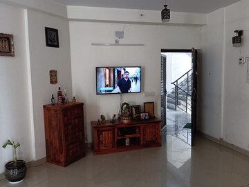 Room in 3.5 BHK Apartment at Mapsko Royale Ville, Sector 82 – for Sale