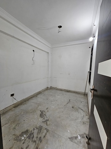 Bathroom in 5 BHK Apartment at Sector 18, Dwarka – for Sale