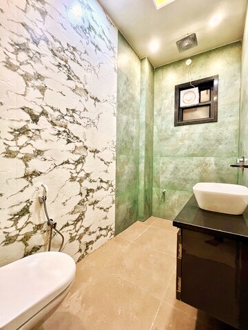 Bathroom in 6+ BHK Independent House at Chitrakoot – for Sale