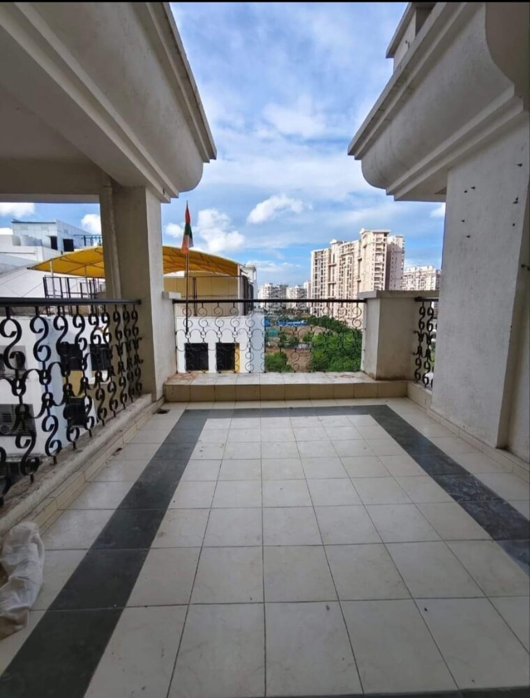 Balcony, dorabjee-paradise-building-a-b-condominium 3 Bedroom 1565 Sq.Ft. Apartment In Mohammadwadi Pune 7670732