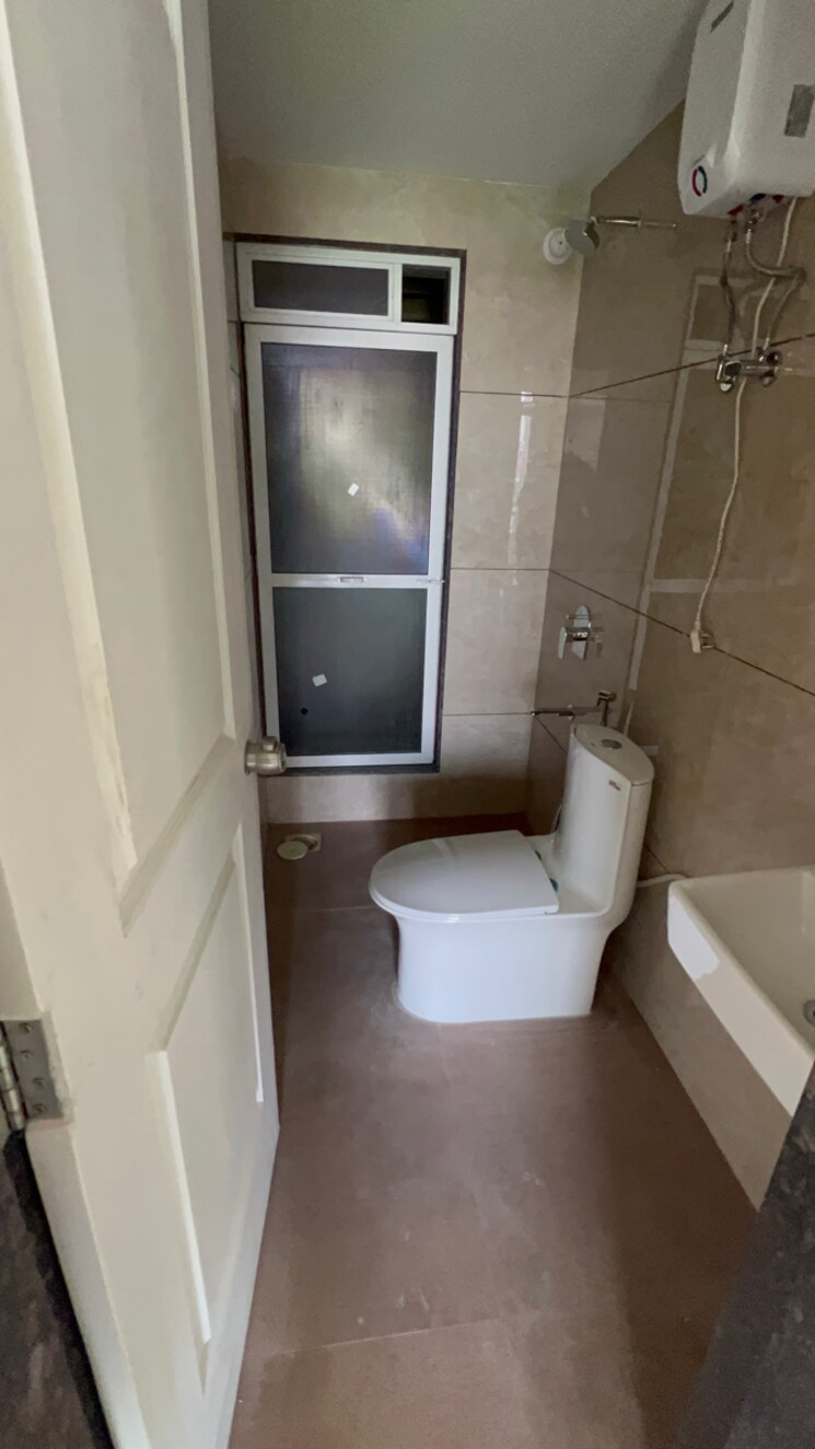 Bathroom, juhi-niharika-absolute 1 Bedroom 465 Sq.Ft. Apartment In Taloja Sector 40 Navi Mumbai 7670929