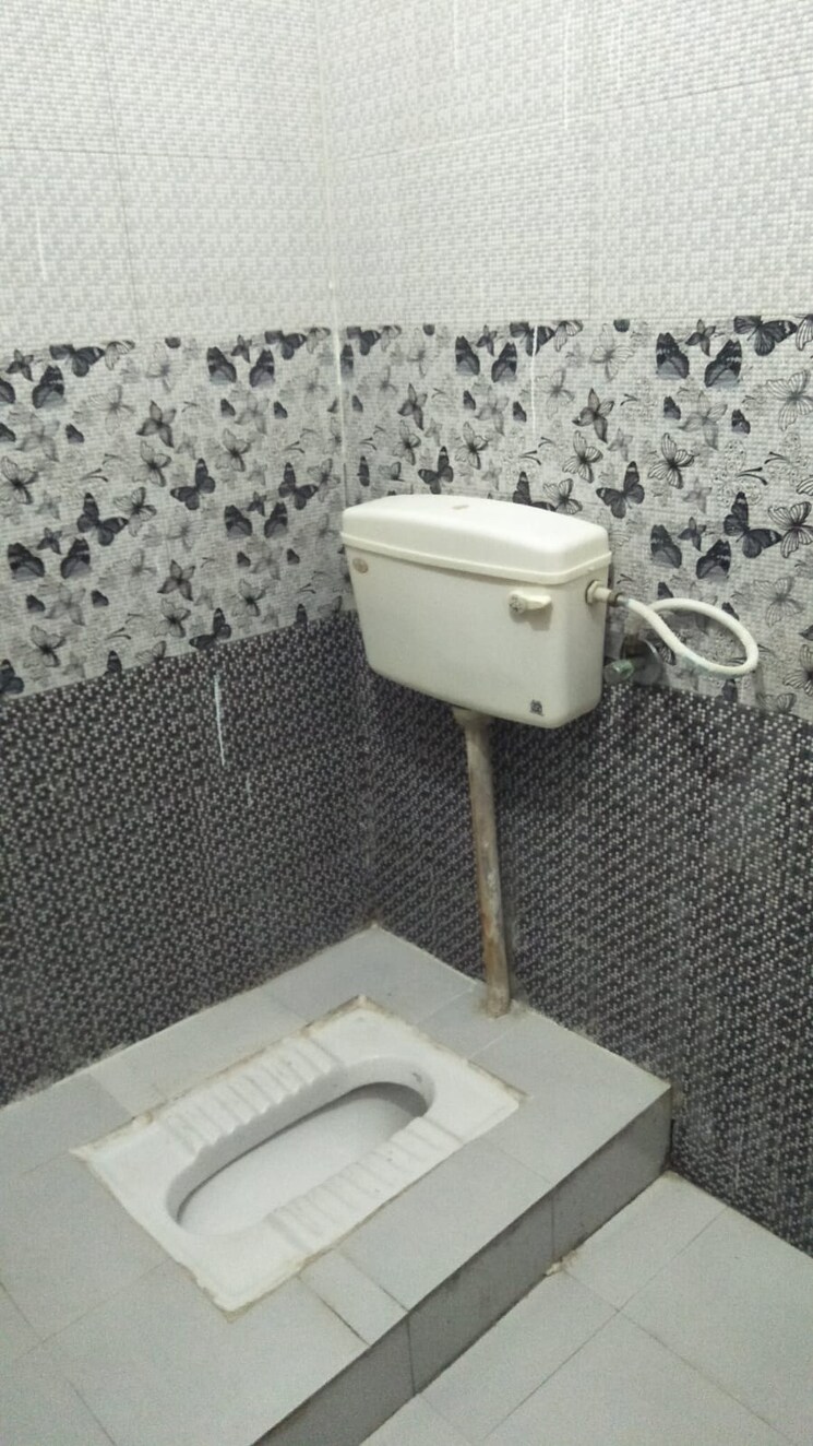 Bathroom, kargi 2 Bedroom 900 Sq.Ft. Independent House In Kargi Dehradun 7670947