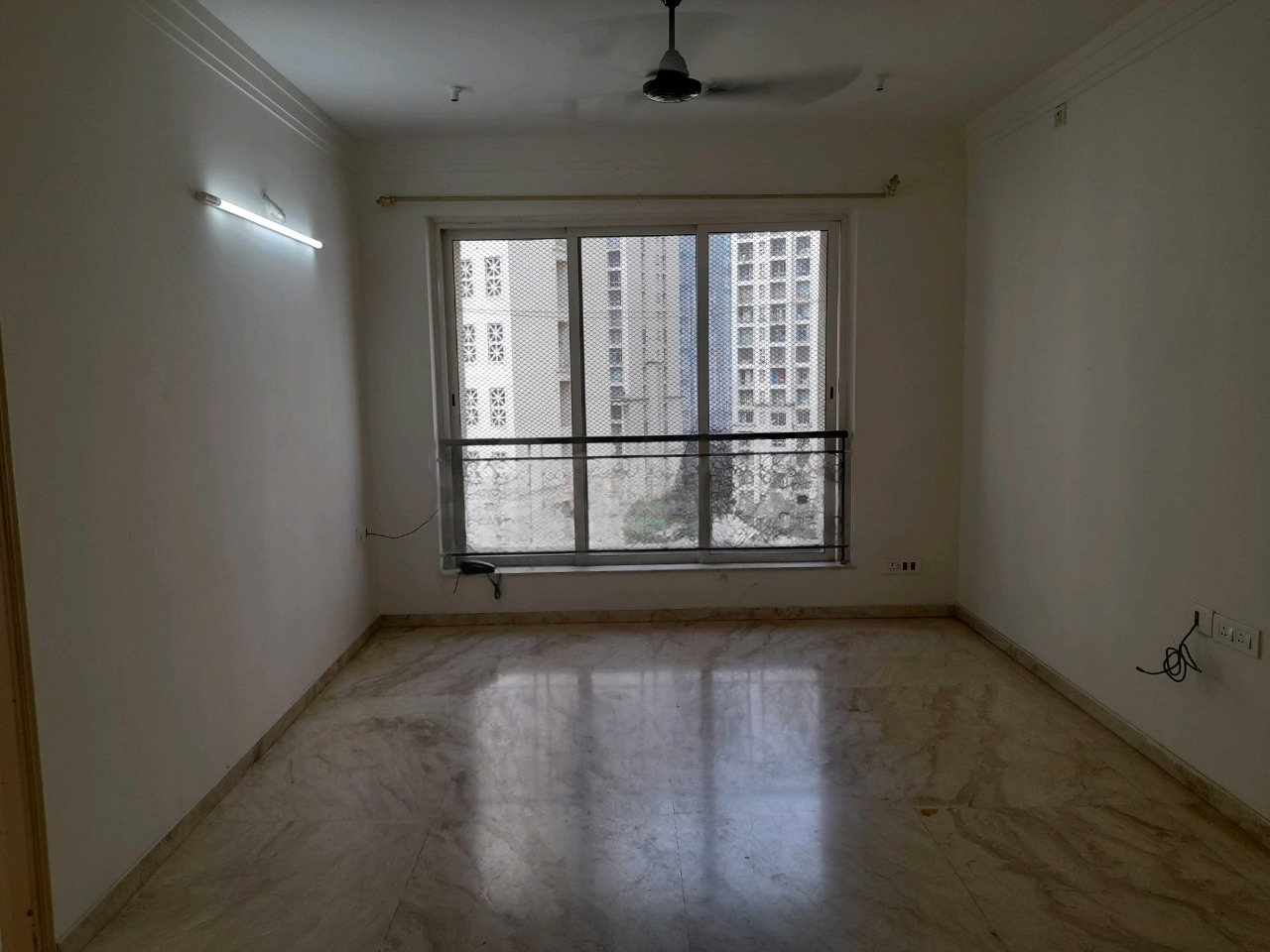 2 BHK Apartment For Resale in Hiranandani Estate Palomera Ghodbunder Road Thane  7670966