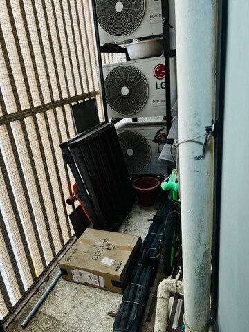 Team Area in 2 BHK Apartment at Chandak Stella, Goregaon West – for Sale
