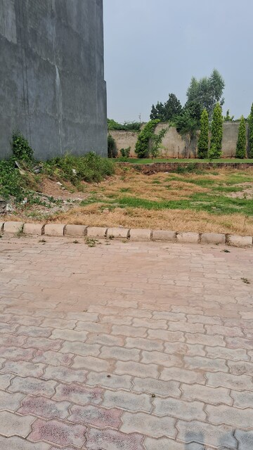  Plot For Sale in Peer Mucchalla