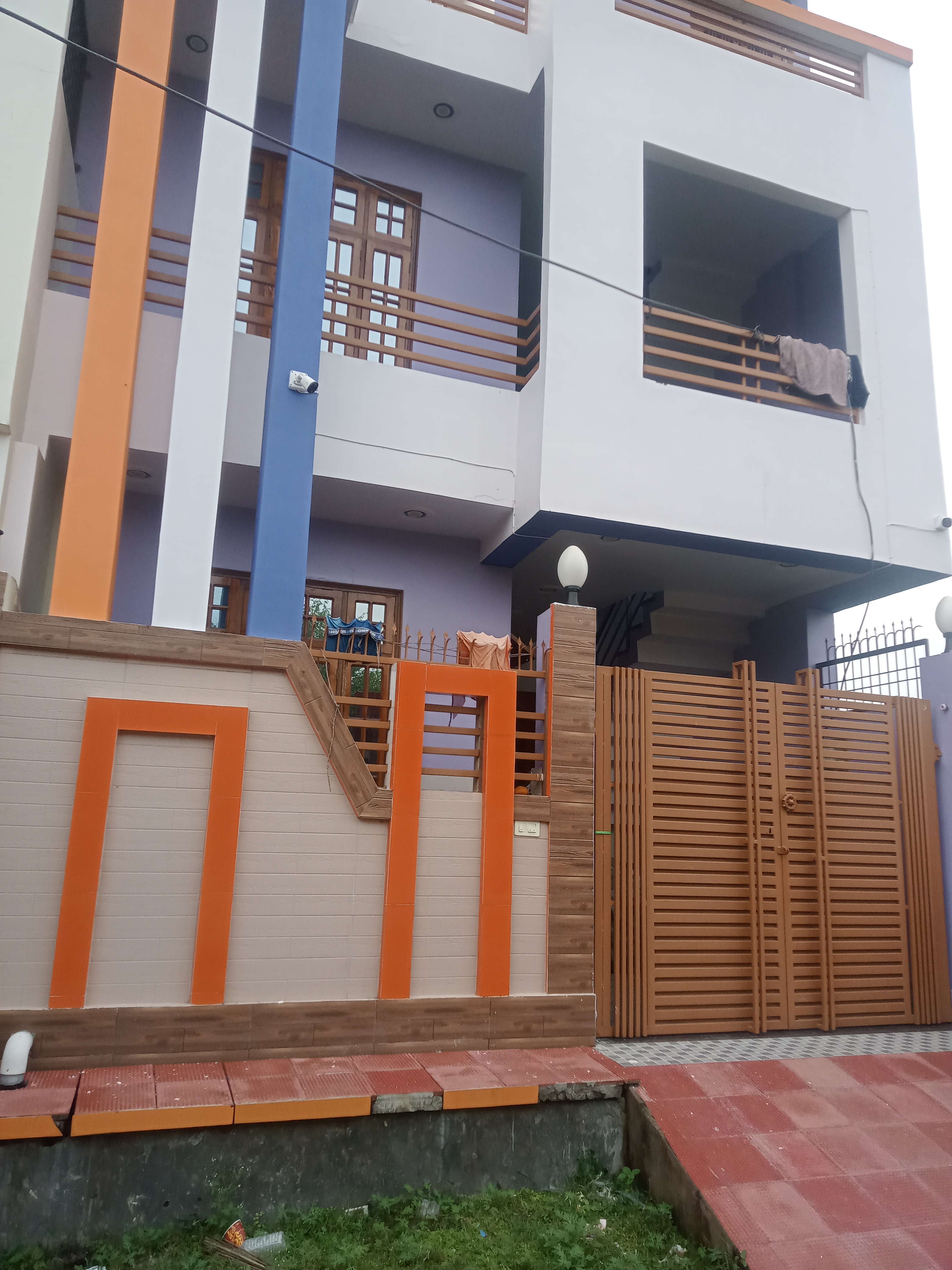 Rental 4 Bedroom 2300 Sq.Ft. Independent House in Amausi Lucknow 7671168