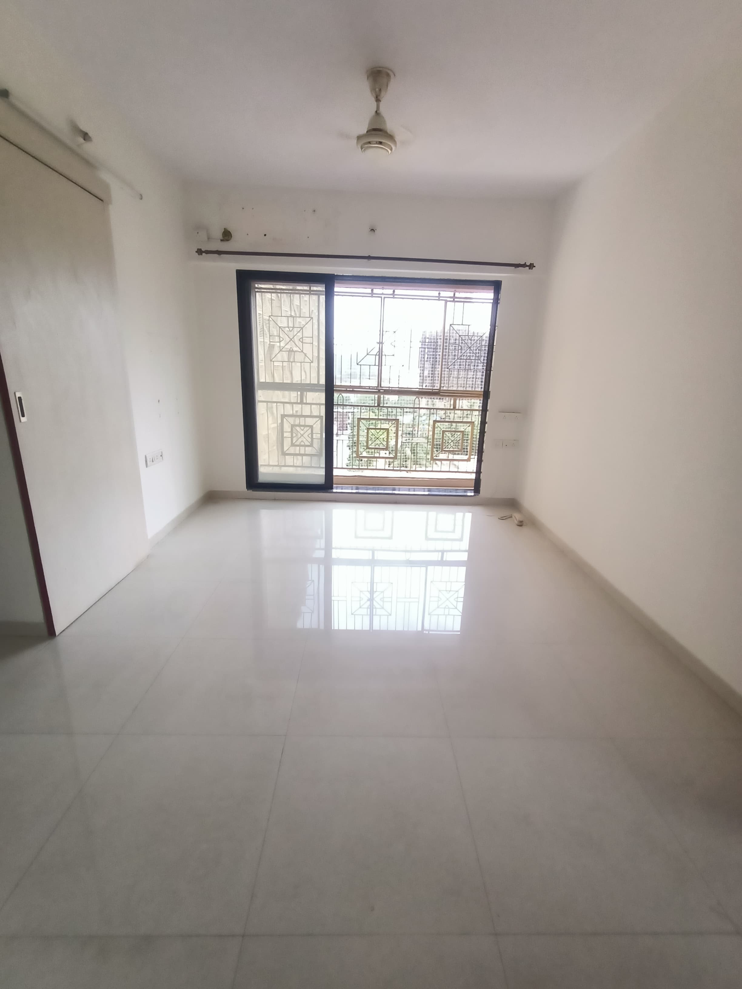 2 BHK Apartment For Resale in Rosa Oasis Ghodbunder Road Thane  7670636