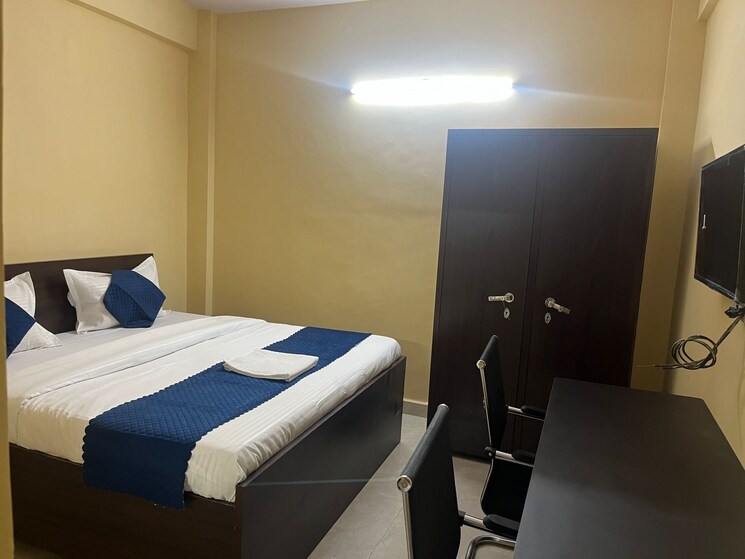 Room, sector 58 Pg For Boys & Girls In Sector 58 7671573