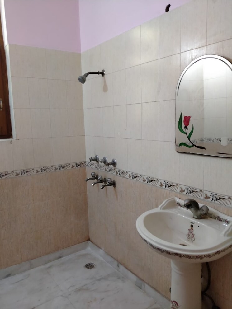 Bathroom, shivkala-apartment 3 Bedroom 1417 Sq.Ft. Apartment In Sector 62 Noida 7671601