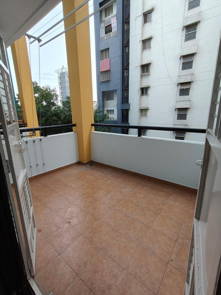 Balcony, borate-jijai-nagari 2 Bedroom 851 Sq.Ft. Apartment In Kothrud Pune 7671947