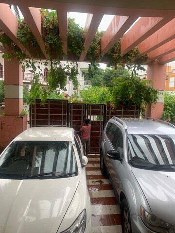 Balcony in 6+ BHK Villa at Gomti Nagar – for Sale