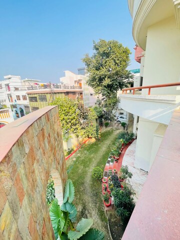 Balcony in 6+ BHK Villa at Gomti Nagar – for Sale