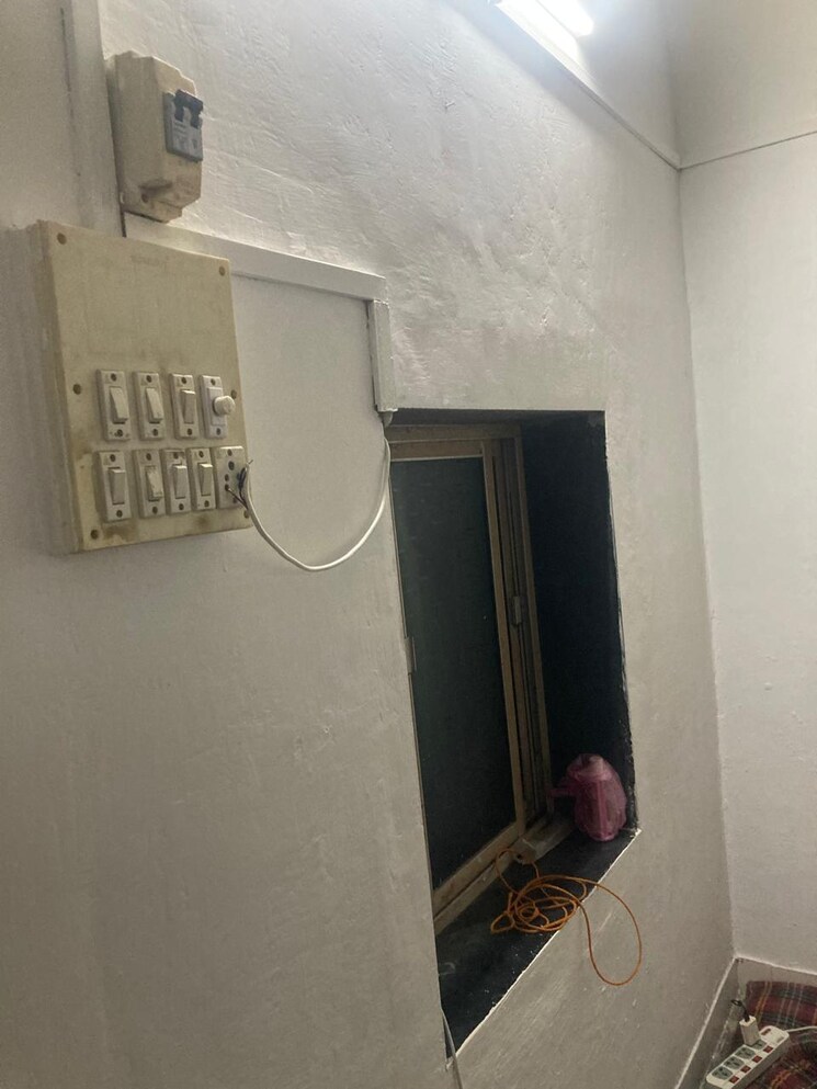 Other, sakinaka 90 feet road 1.5 Bedroom 470 Sq.Ft. Independent House In Sakinaka 90 Feet Road Mumbai 7672087