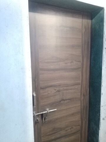 Furnished Amenities in 1.5 BHK Independent House at Sakinaka 90 Feet Road – for Sale
