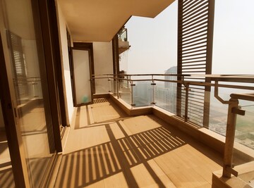 Staircase in 4 BHK Apartment at M3M Golf Estate, Sector 65 – for Rent