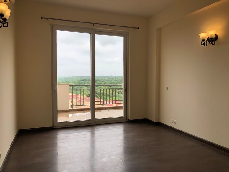 Room, emaar-the-palm-springs 5 Bedroom 4600 Sq.Ft. Apartment In Sector 54 Gurgaon 7672154