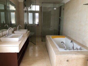 Kitchen in 5 BHK Apartment at Emaar The Palm Springs, Sector 54 – for Rent