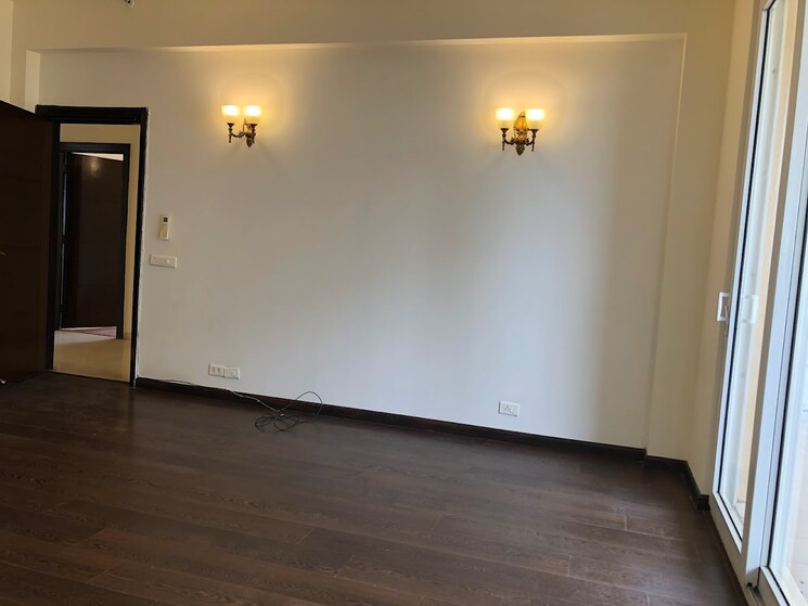 Room, emaar-the-palm-springs 5 Bedroom 4600 Sq.Ft. Apartment In Sector 54 Gurgaon 7672154