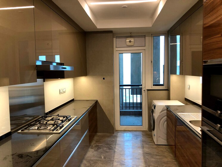 Kitchen, dlf-the-crest 4 Bedroom 3541 Sq.Ft. Apartment In Sector 54 Gurgaon 7672267