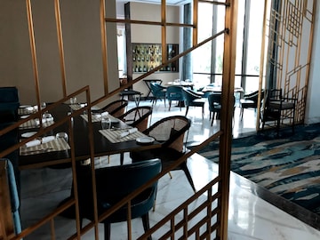 Gym in 4 BHK Apartment at DLF The Crest, Sector 54 – for Rent