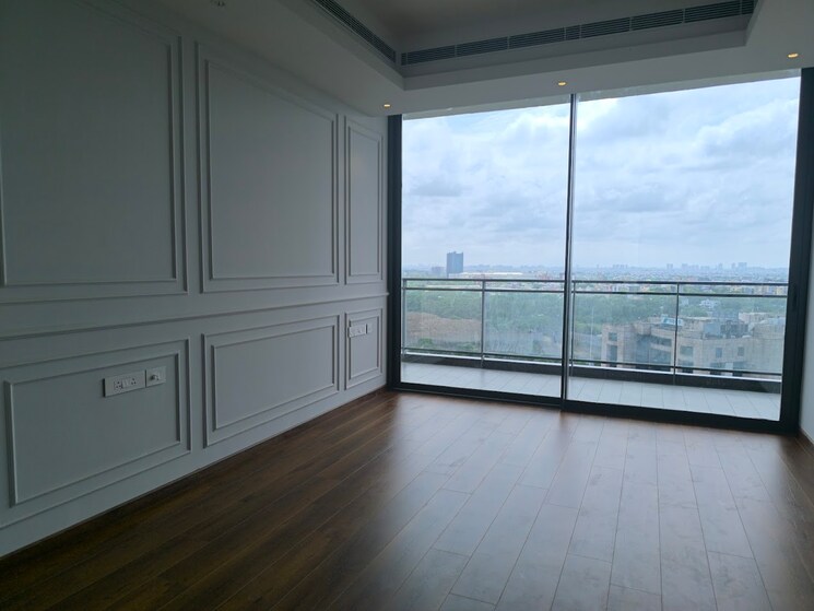 Room, suncity-platinum-towers 4 Bedroom 4175 Sq.Ft. Apartment In Sector 28 Gurgaon 7672274