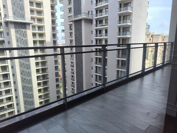 Balcony in 4 BHK Apartment at Suncity Platinum Towers, Sector 28 – for Rent