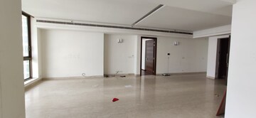 Room in 5 BHK Apartment at M3M Golf Estate, Sector 65 – for Rent