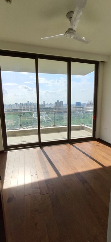 Furnished Amenities in 5 BHK Apartment at M3M Golf Estate, Sector 65 – for Rent