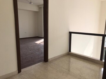 Room in 4 BHK Apartment at M3M Golf Estate, Sector 65 – for Rent
