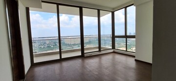 Room in 4 BHK Apartment at M3M Golf Estate, Sector 65 – for Rent