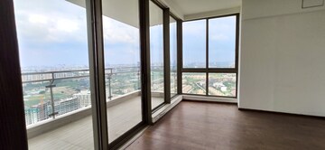Room in 4 BHK Apartment at M3M Golf Estate, Sector 65 – for Rent