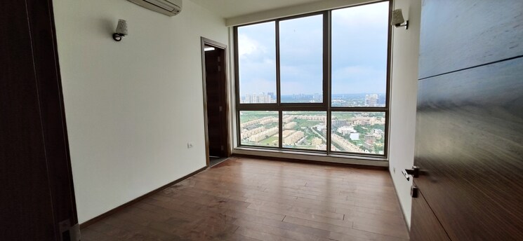 Room, m3m-golf-estate 4 Bedroom 4010 Sq.Ft. Apartment In Sector 65 Gurgaon 7672371