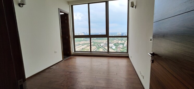 Room, m3m-golf-estate 4 Bedroom 4010 Sq.Ft. Apartment In Sector 65 Gurgaon 7672371