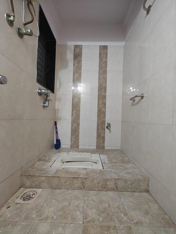 Bathroom, rajeshree-avenue 1 Bedroom 430 Sq.Ft. Apartment In Borivali West Mumbai 7672378