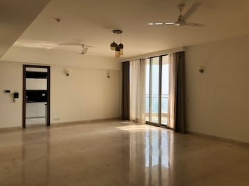 Room in 4 BHK Apartment at M3M Golf Estate, Sector 65 – for Rent