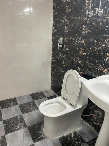 Bathroom in 2 BHK Apartment at Migsun Twiinz, Eta Ii Greater Noida – for Sale