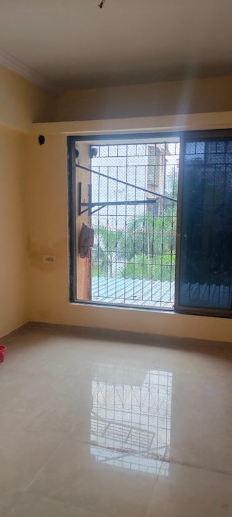 2 BHK Apartment For Rent in Laxmi Classic Mira Road Thane  7672599