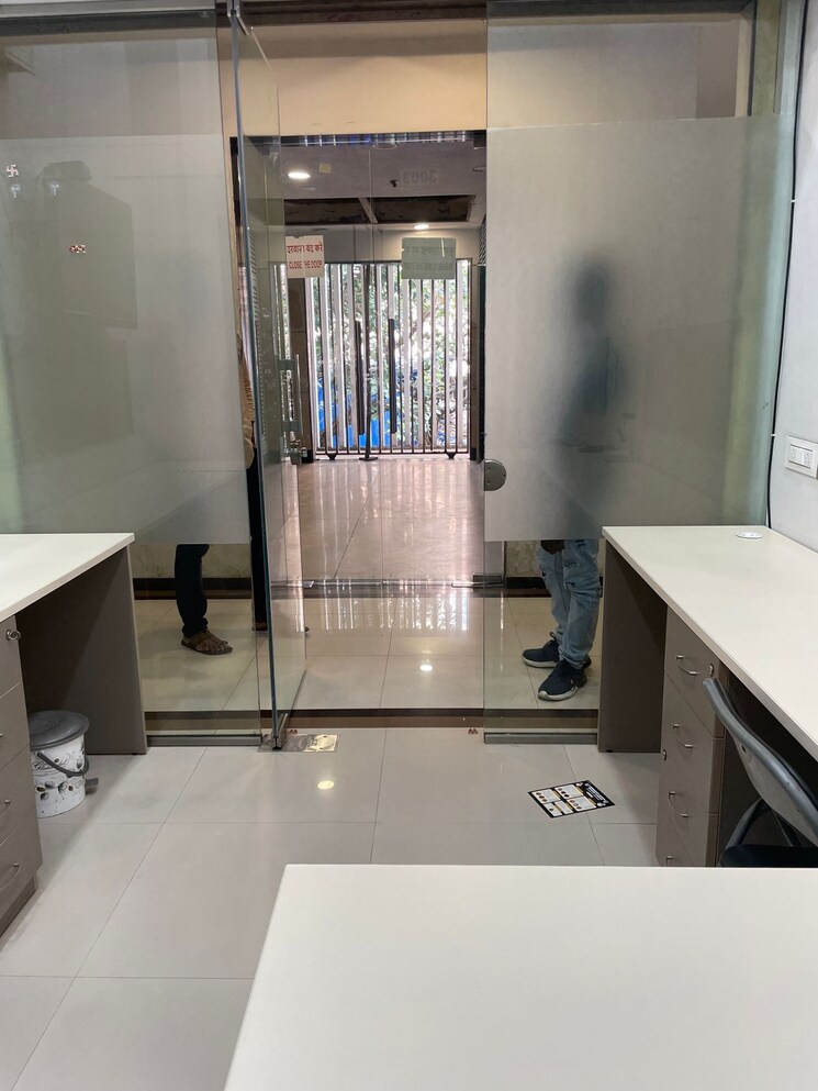 Team Area, rustomjee-eaze-zone-mall Commercial Office Space 174 Sq.Ft. In Malad West Mumbai 7672964