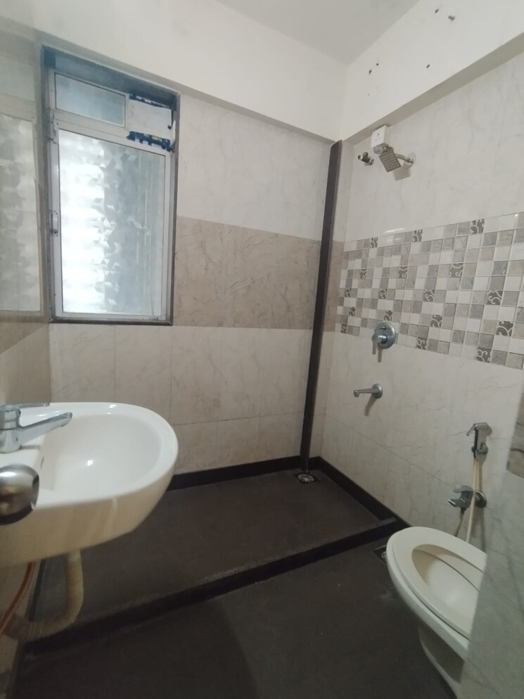 Bathroom, asha-ashok-smruti 2 Bedroom 650 Sq.Ft. Apartment In Vadavali Thane 7673066