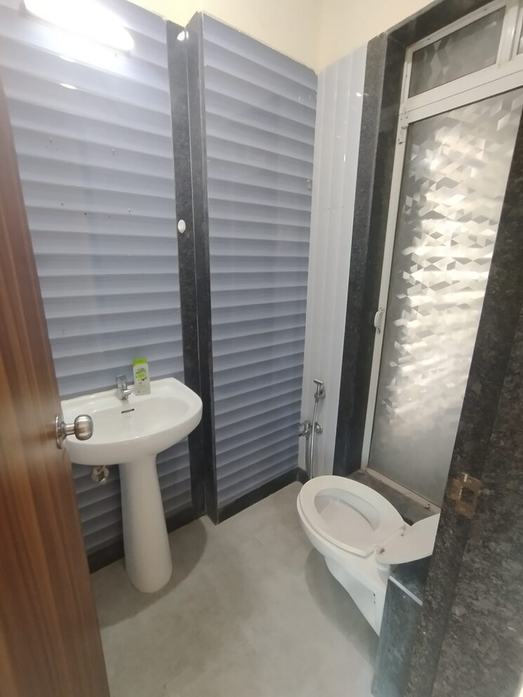 Bathroom, asha-ashok-smruti 2 Bedroom 650 Sq.Ft. Apartment In Vadavali Thane 7673066
