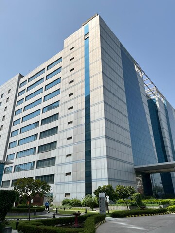  Office Space – Exterior View View at Logix Cyber Park, Sector 62 - for Sale