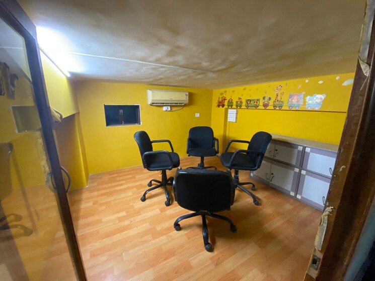 Team Area, new-sonal-link-industrial-estate Commercial Office Space 800 Sq.Ft. In Malad West Mumbai 7673260