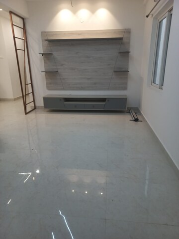 Room in 3 BHK Apartment at Kokapet – for Sale