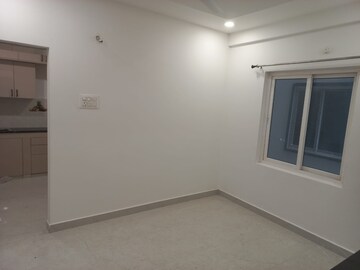 Room in 3 BHK Apartment at Kokapet – for Sale
