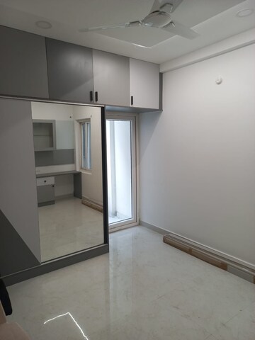 Room in 3 BHK Apartment at Kokapet – for Sale