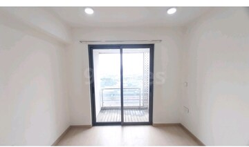 Room in 2 BHK Apartment at Lodha New Cuffe Parade, Wadala – for Sale