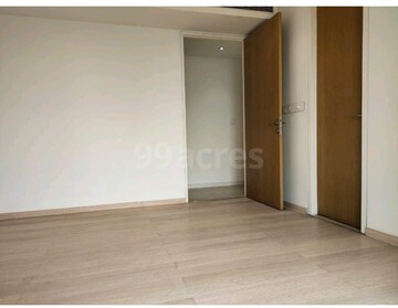 Room in 2 BHK Apartment at Lodha New Cuffe Parade, Wadala – for Sale