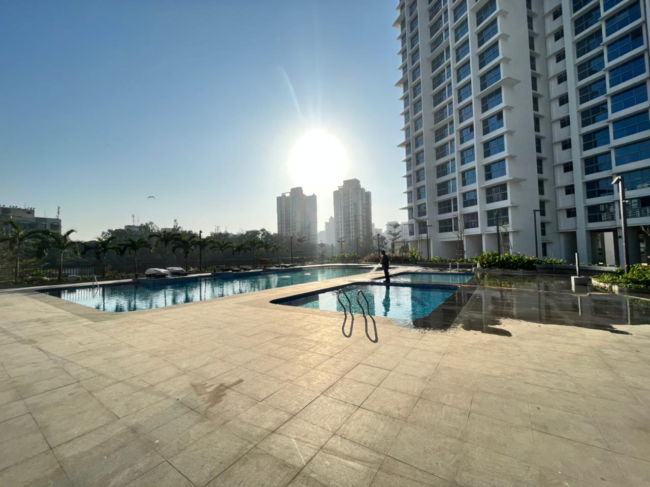 2 BHK Apartment For Resale in Rajesh White City Kandivali East Mumbai  7673813