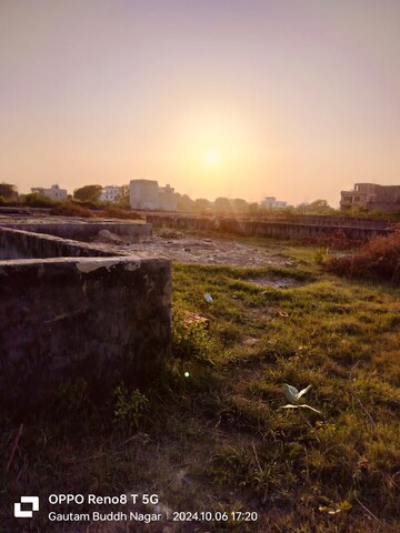  Plot For Sale in Sector 27 Yamuna Expressway