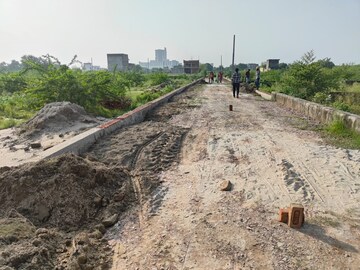 Plot Area in  Plot at Sector 27 Yamuna Expressway – for Sale